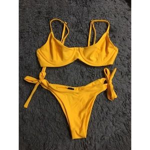 BLACKBOUGH SWIMWEAR SET
